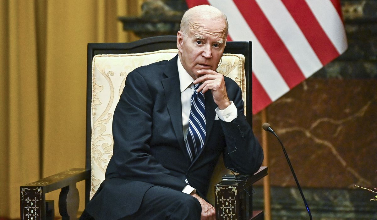 Biden-Interrupts-Vietnam-Press-Conference-Exits-to-Uplifting-Tune.jpg