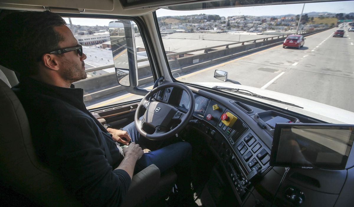 Governor-Vetoes-California-Bill-Allowing-Human-Drivers-in-Autonomous-Trucks.jpg