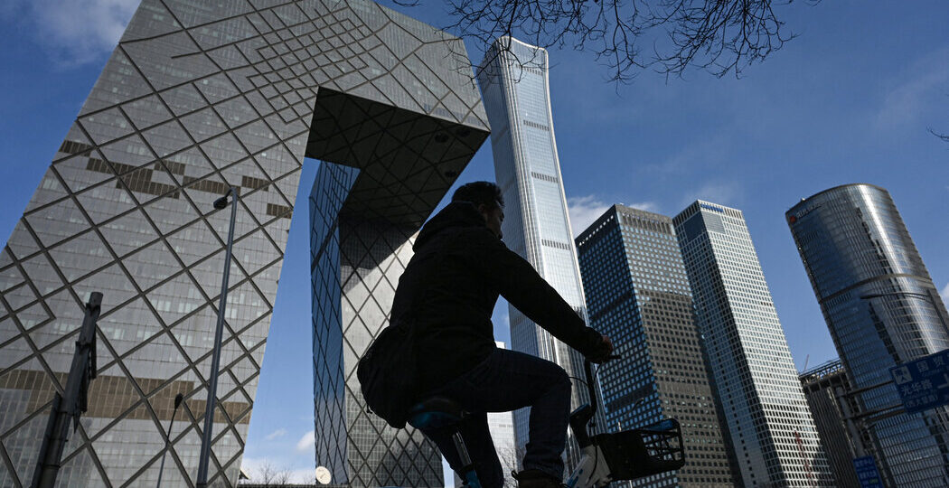 07markets-tariffs-china-ultimatum-ghjb-facebookJumbo.jpg