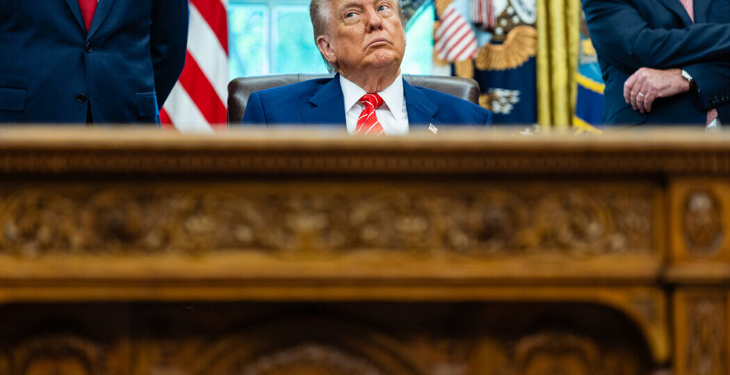 08dc-trump-uk-hpmv-facebookJumbo.jpg
